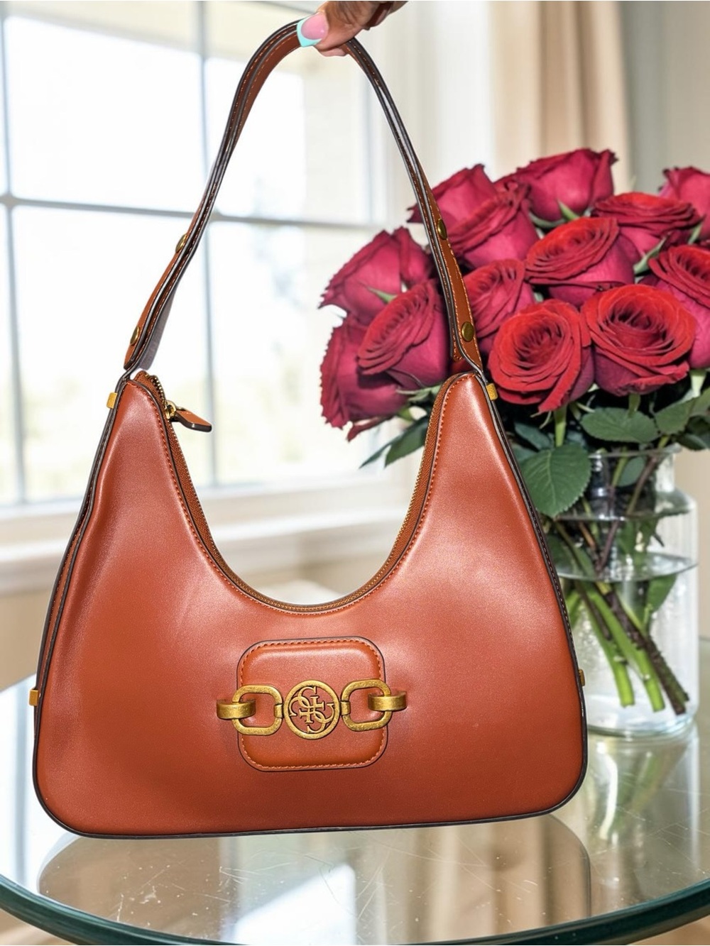 GUESS Like new Hensely Hobo Bag in Whiskey / Cognac Brown
